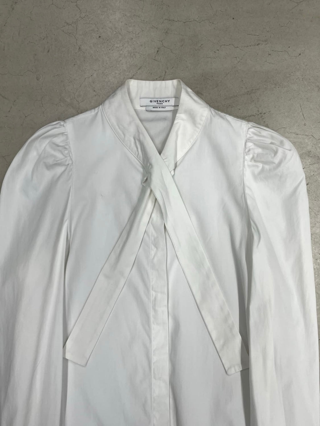 Givenchy White tie ruffle shirt (40)