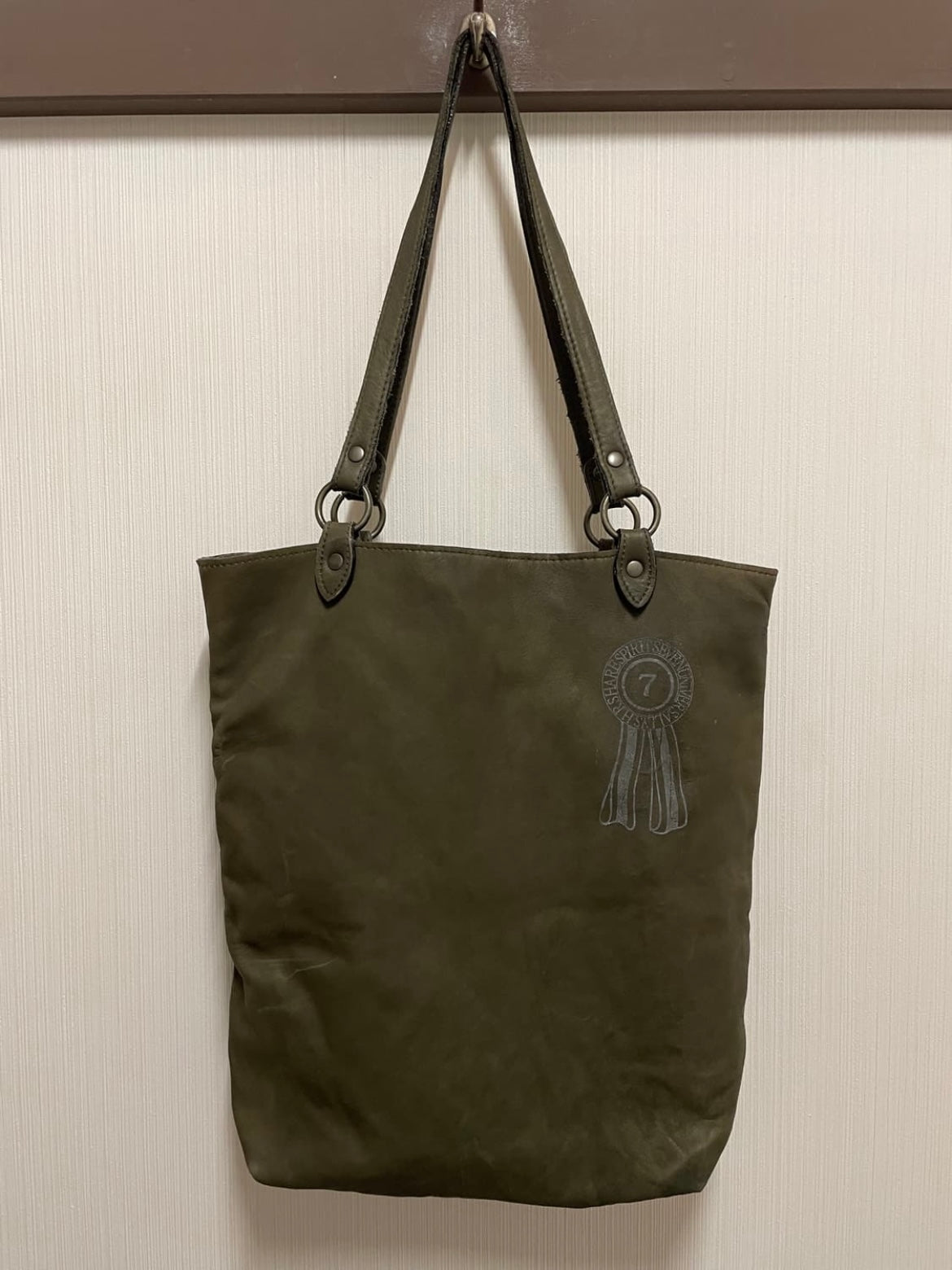 SHARE SPIRIT LEATHER SHOULDER BAG