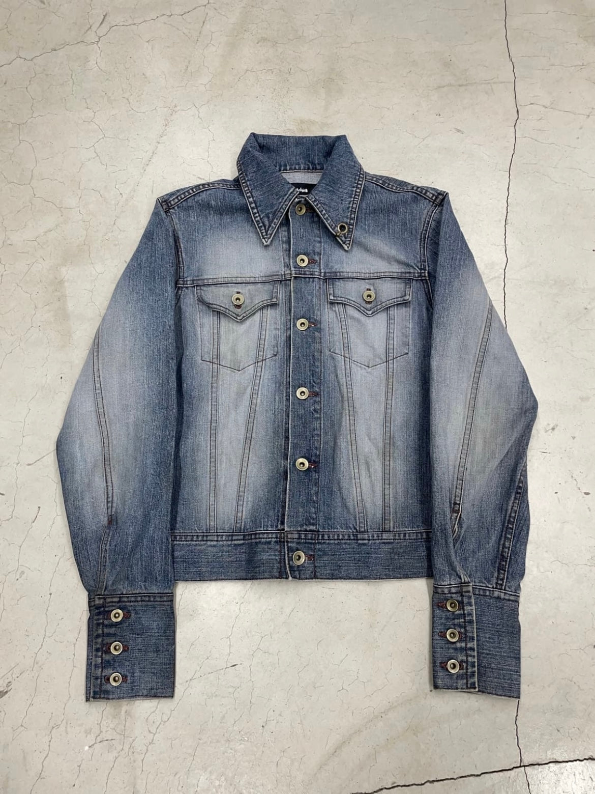 Led Rechwe piercing Denim Jacket (M)